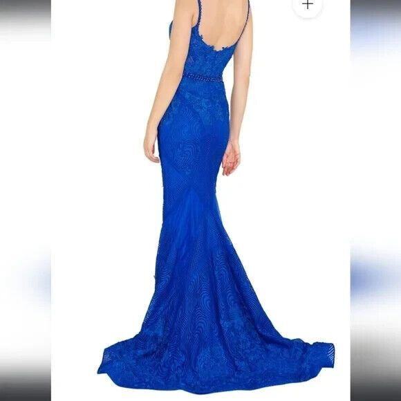 MAC DUGGAL NWT EMBROIDERED SLEEVELESS PLUNGE NECK TRUMPET GOWN ROYAL BLUE SZ 18 - Picture 4 of 9
